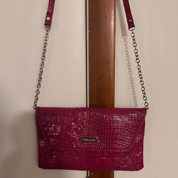 Burgundy Croc-Embossed Chain Strap Bag - Picture 5 of 12